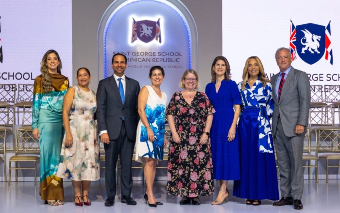 Saint George School celebra sus Cuadragésimos Quintos Actos de Graduación