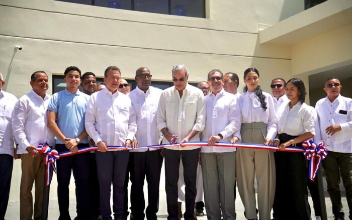 Presidente Abinader inaugura el nuevo Centro UASD Santiago Rodríguez, 47 años después de la creación de la extensión universitaria en la provincia