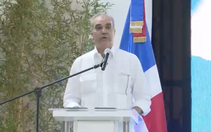 Presidente Abinader expresa su total indignación, califica de “animal” al responsable de la muerte de un joven en Herrera y exige que se haga justicia