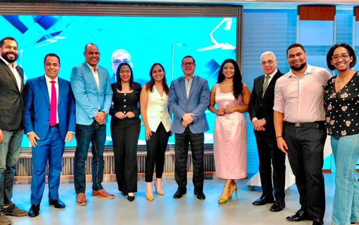 Sheila Brito se integra como panelista del programa Al Mediodía La Plataforma