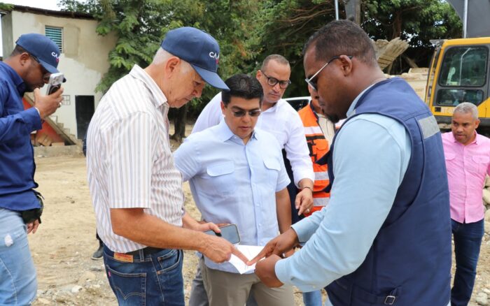 Fellito Suberví garantiza conclusión de la cañada Marañón en SDN