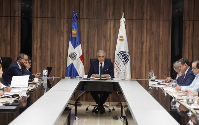Luis Miguel De Camps crea comisión para fortalecer políticas y protocolos contra la violencia en la comunidad educativa
