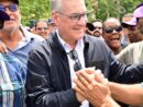 Gonzalo Castillo se compromete a llevar a los hogares de San Pedro de Macorís el agua que hoy se pierde